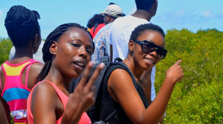 Why I Travel alone and why you should too!